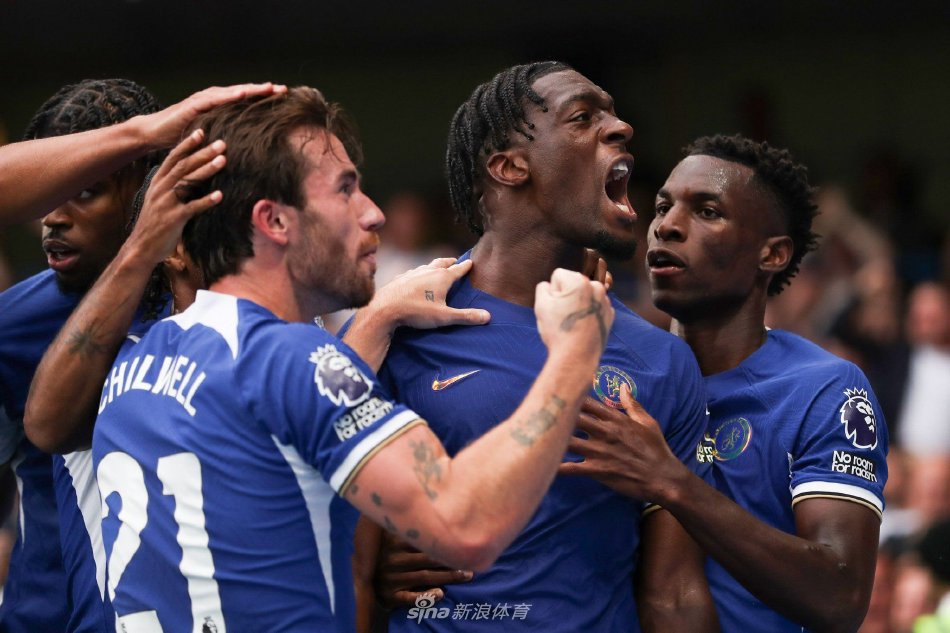 阿扎伦卡等 阿扎伦卡等