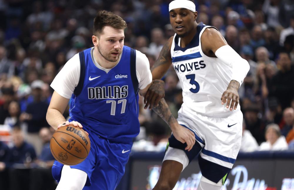 借助这次赛 借助这次赛